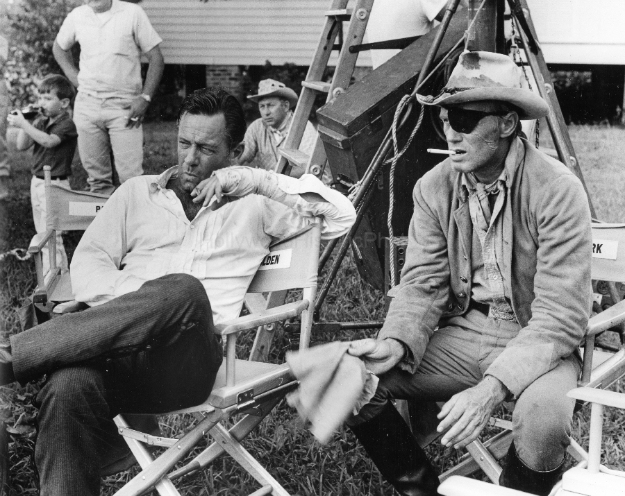 William Holden 1966 WM.jpg